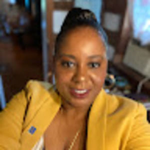 Meet your Posher, Edwinna